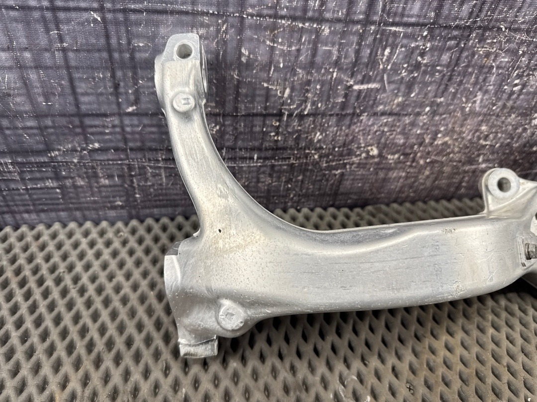 Поворотный кулак, 15120 рублей, Красноярск