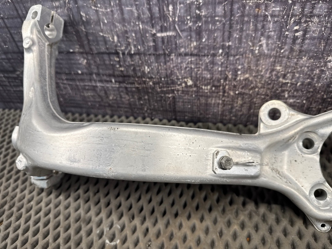 Поворотный кулак, 15120 рублей, Красноярск