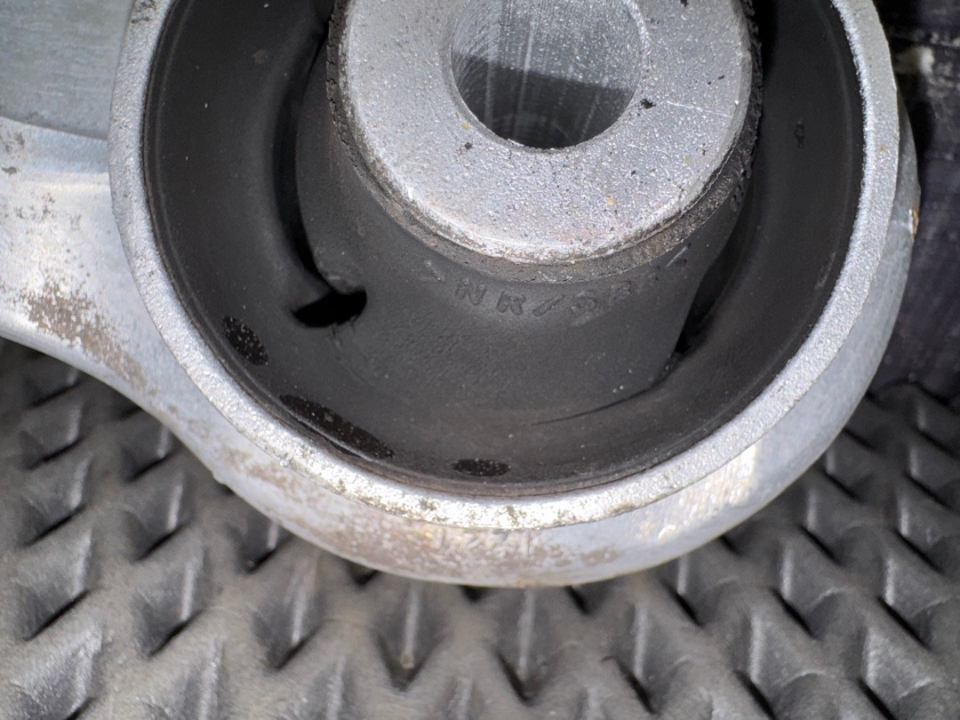 Рычаг подвески, 4030 рублей, Красноярск