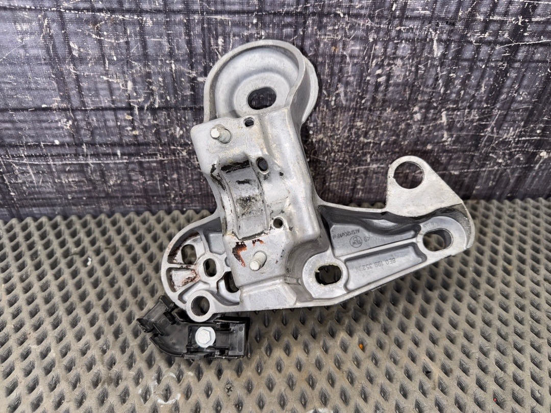 Кронштейн двигателя, 1330 рублей, Красноярск