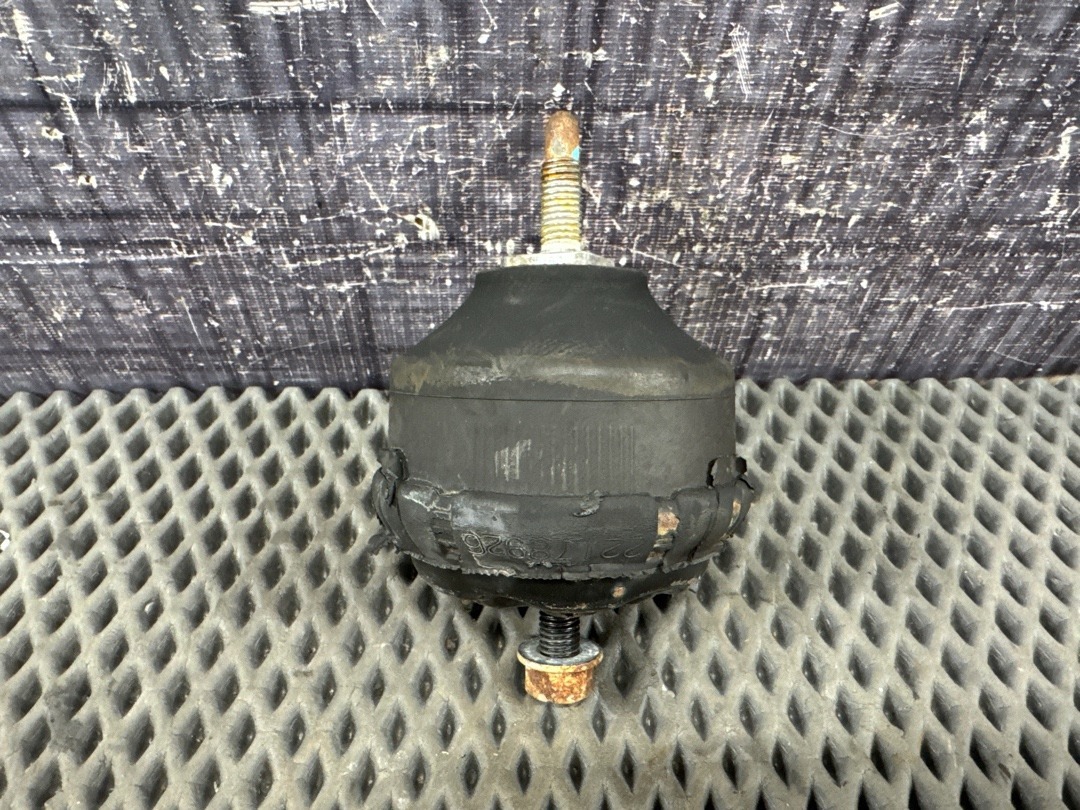 Подушка двигателя, 6860 рублей, Красноярск