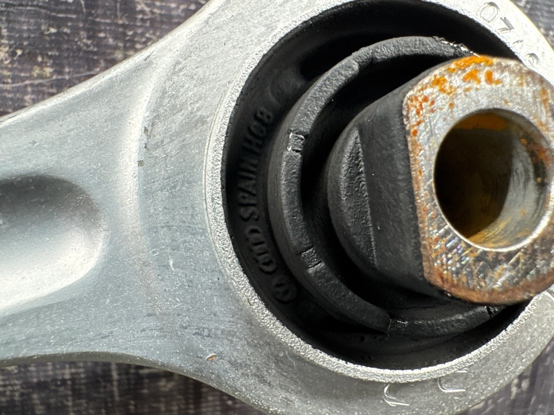 Рычаг подвески, 4030 рублей, Красноярск