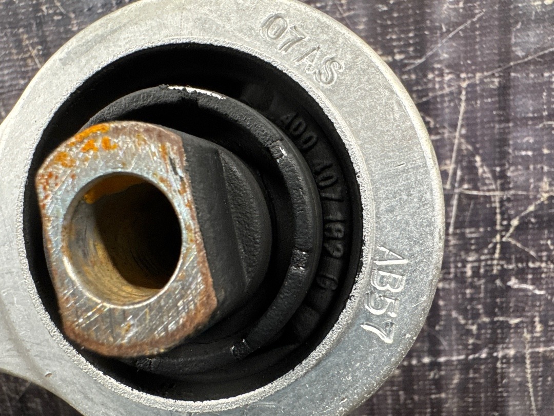 Рычаг подвески, 4030 рублей, Красноярск