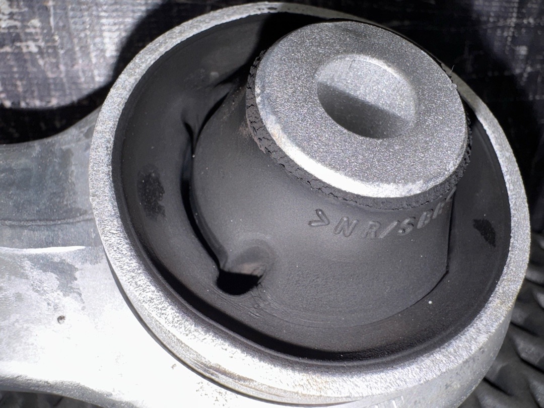 Рычаг подвески, 4030 рублей, Красноярск