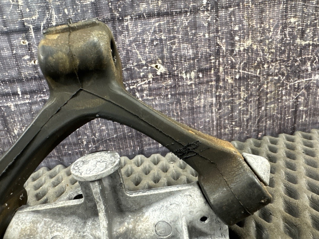 Подушка глушителя, 780 рублей, Красноярск