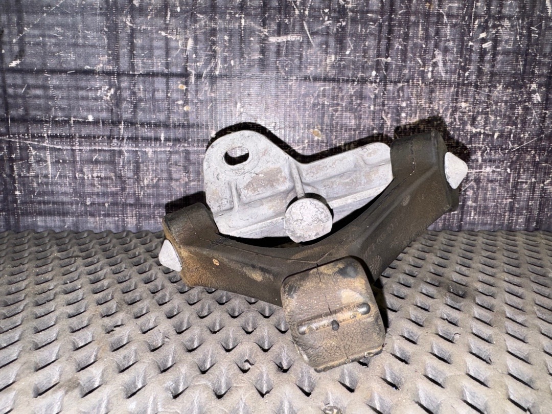 Подушка глушителя, 780 рублей, Красноярск