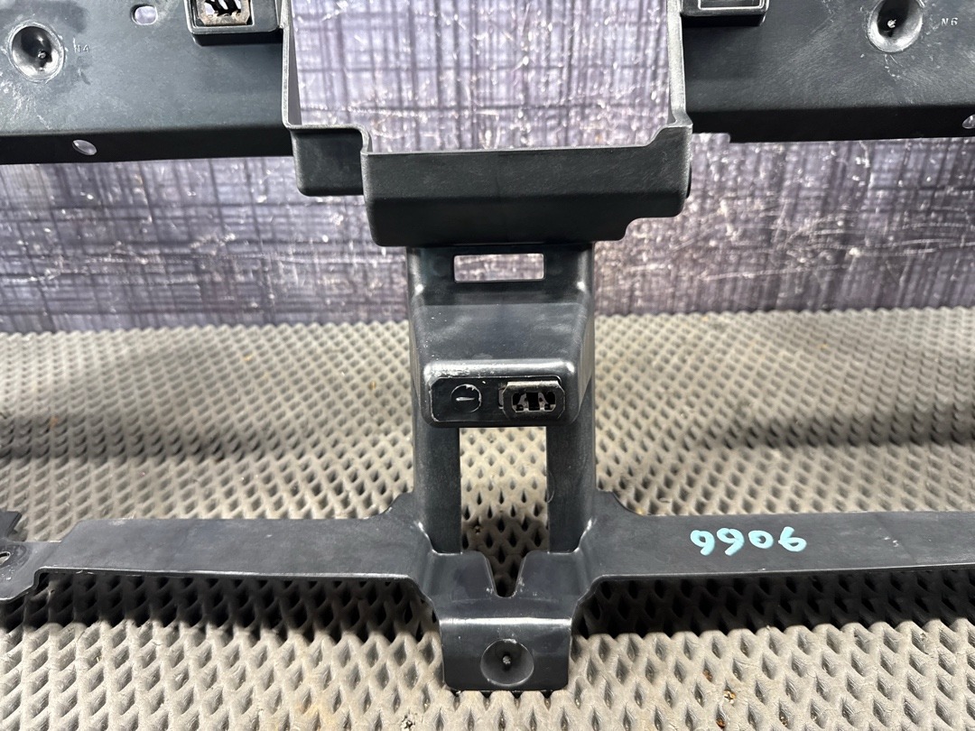 Рамка радиатора, 31660 рублей, Красноярск