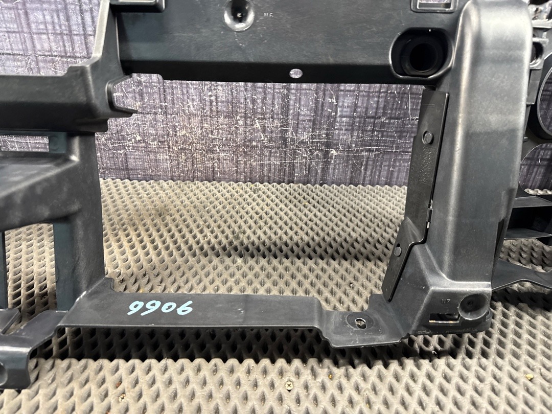 Рамка радиатора, 31660 рублей, Красноярск