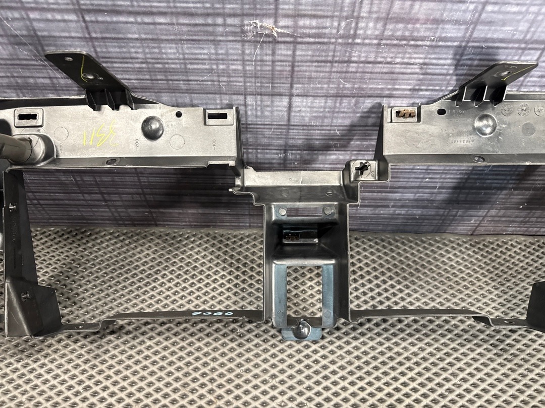 Рамка радиатора, 31660 рублей, Красноярск