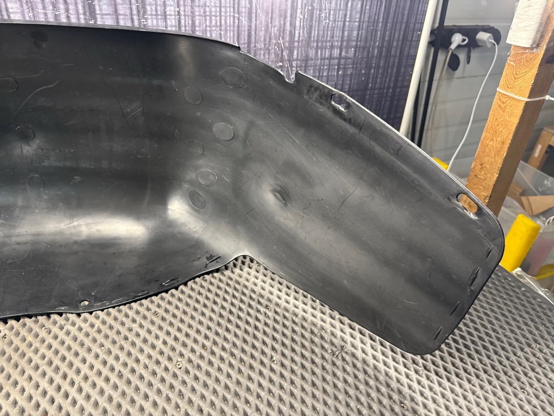 Подкрылок, 820 рублей, Красноярск