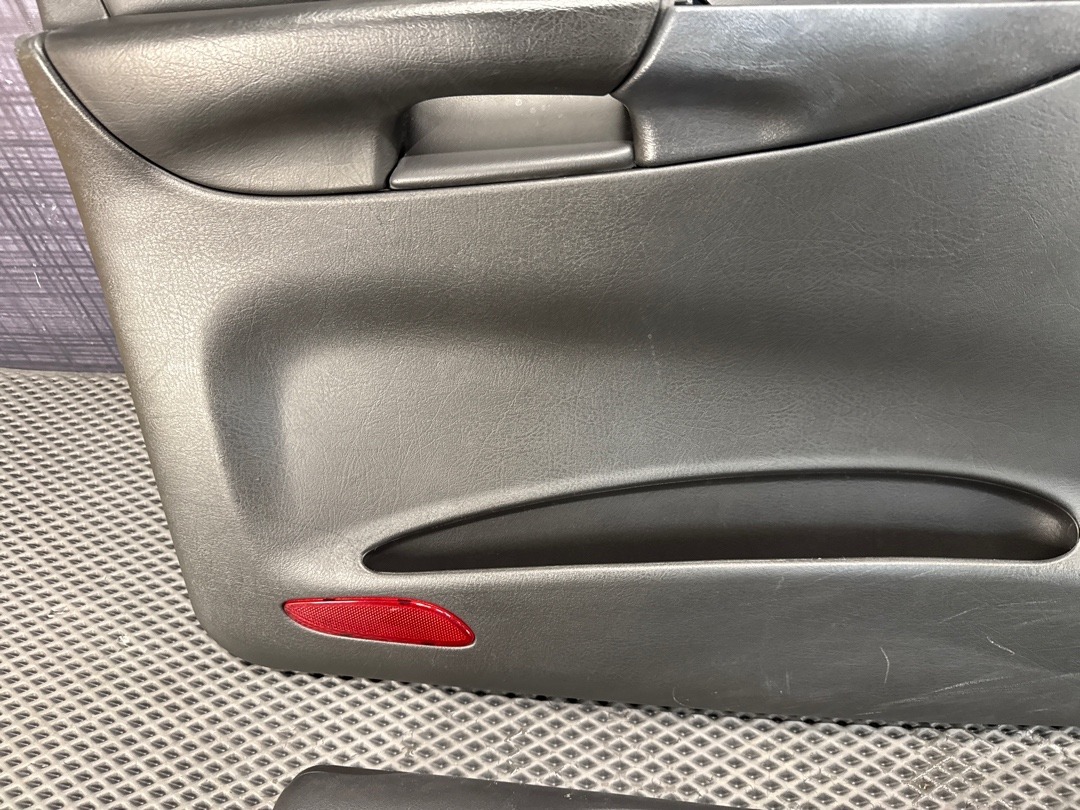 Комплект обшивок дверей, 15430 рублей, Красноярск