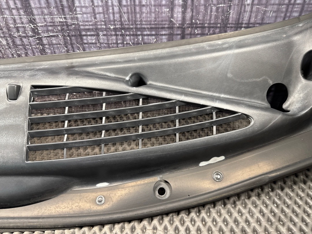 Решетка под лобовое стекло, 2360 рублей, Красноярск