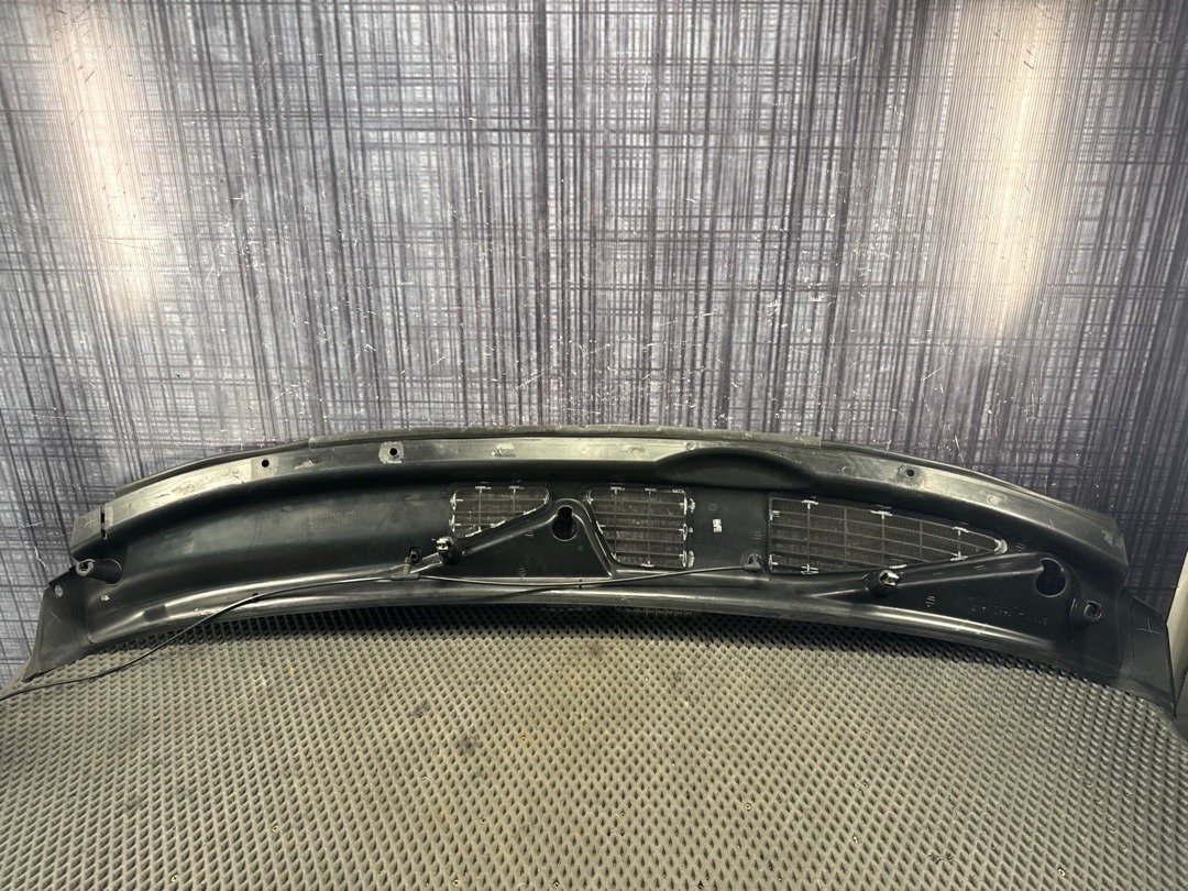 Решетка под лобовое стекло, 2360 рублей, Красноярск