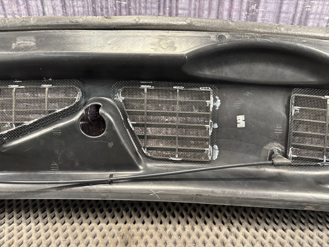 Решетка под лобовое стекло, 2360 рублей, Красноярск