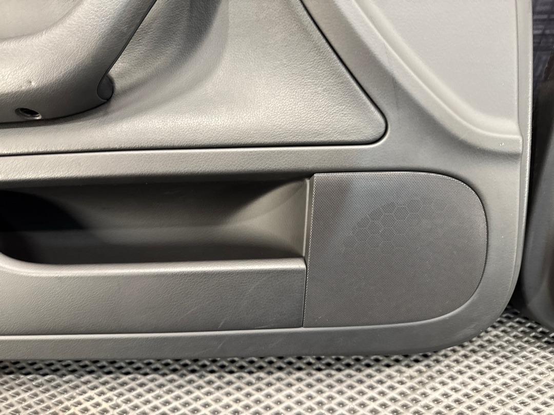 Комплект обшивок дверей, 7860 рублей, Красноярск