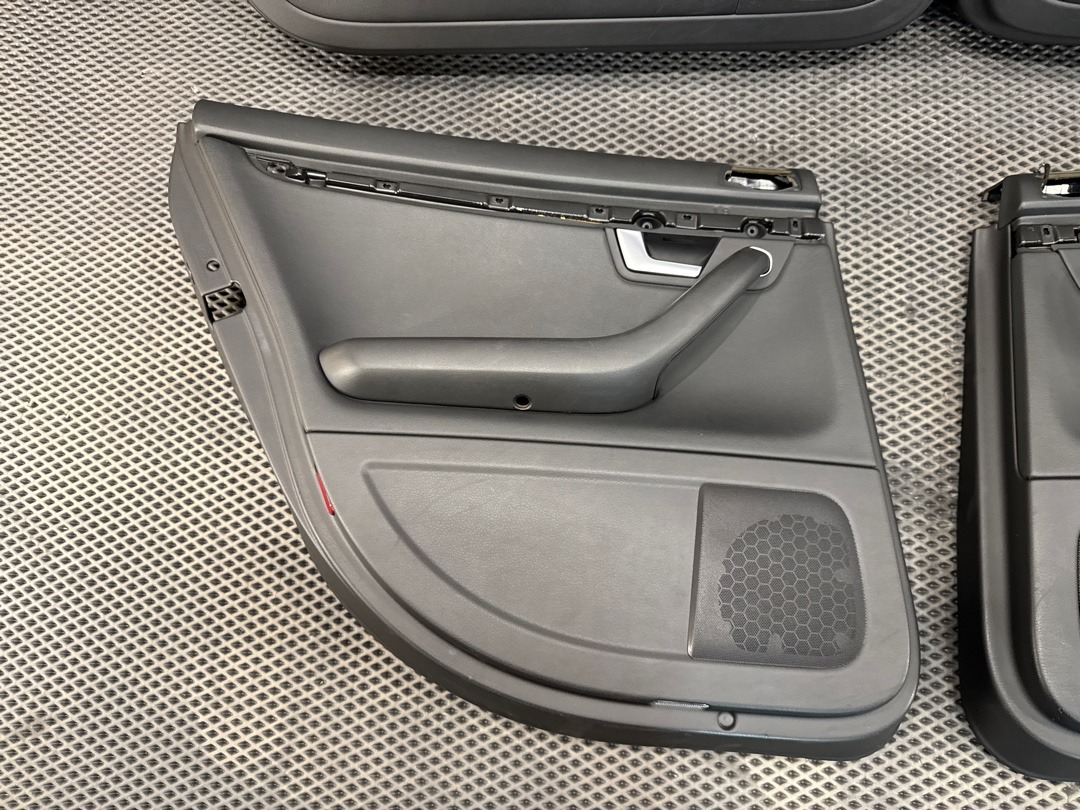 Комплект обшивок дверей, 7860 рублей, Красноярск