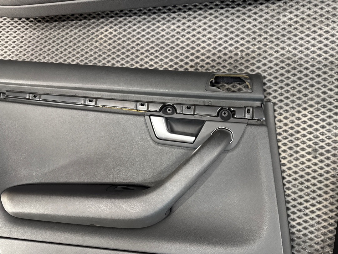 Комплект обшивок дверей, 7860 рублей, Красноярск