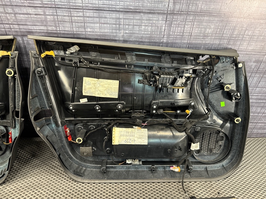 Комплект обшивок дверей, 7860 рублей, Красноярск