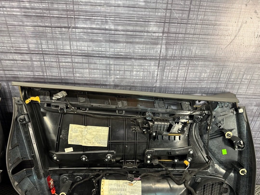 Комплект обшивок дверей, 7860 рублей, Красноярск