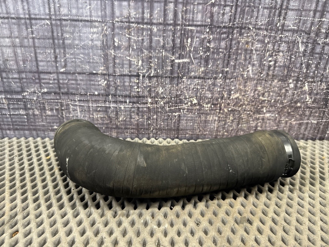 Патрубок интеркуллера, 810 рублей, Красноярск