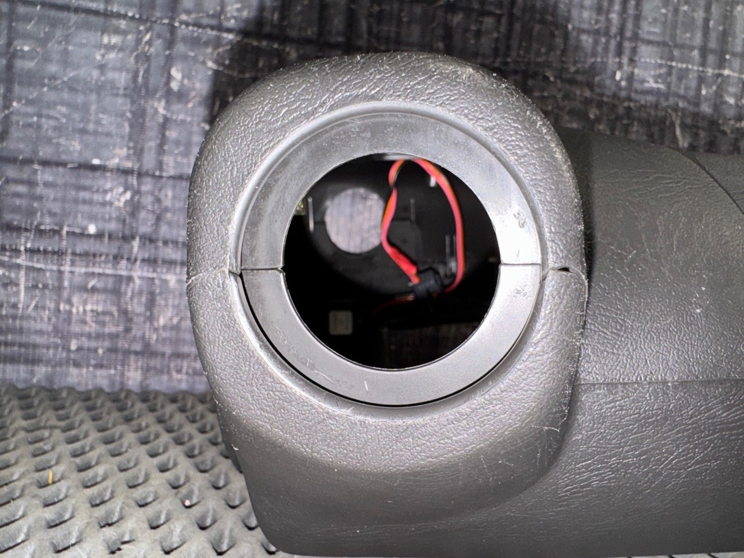 Кожух рулевой колонки, 1360 рублей, Красноярск