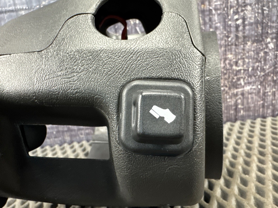 Кожух рулевой колонки, 1360 рублей, Красноярск