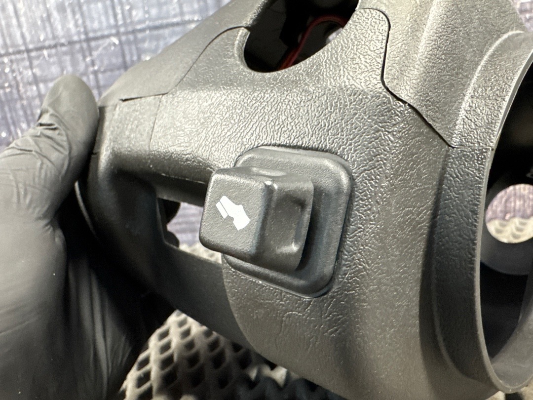 Кожух рулевой колонки, 1360 рублей, Красноярск