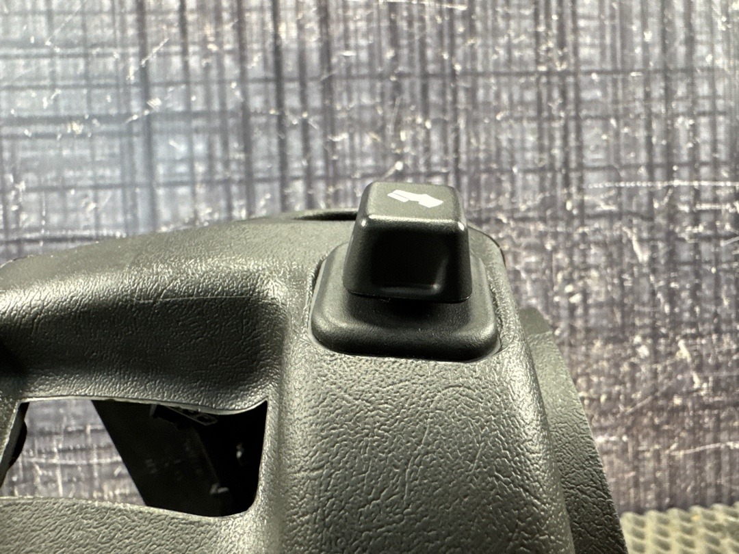 Кожух рулевой колонки, 1360 рублей, Красноярск