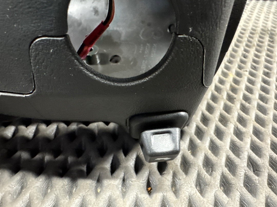 Кожух рулевой колонки, 1360 рублей, Красноярск