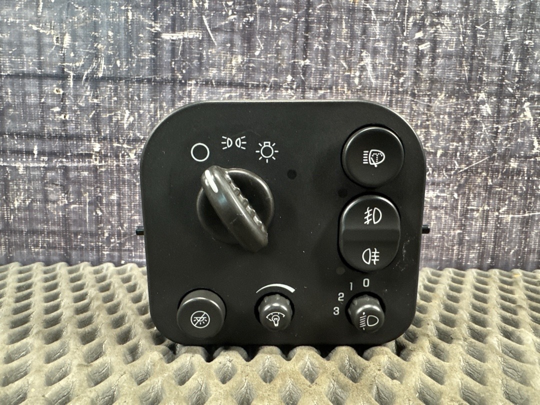 Переключатель света, 4610 рублей, Красноярск