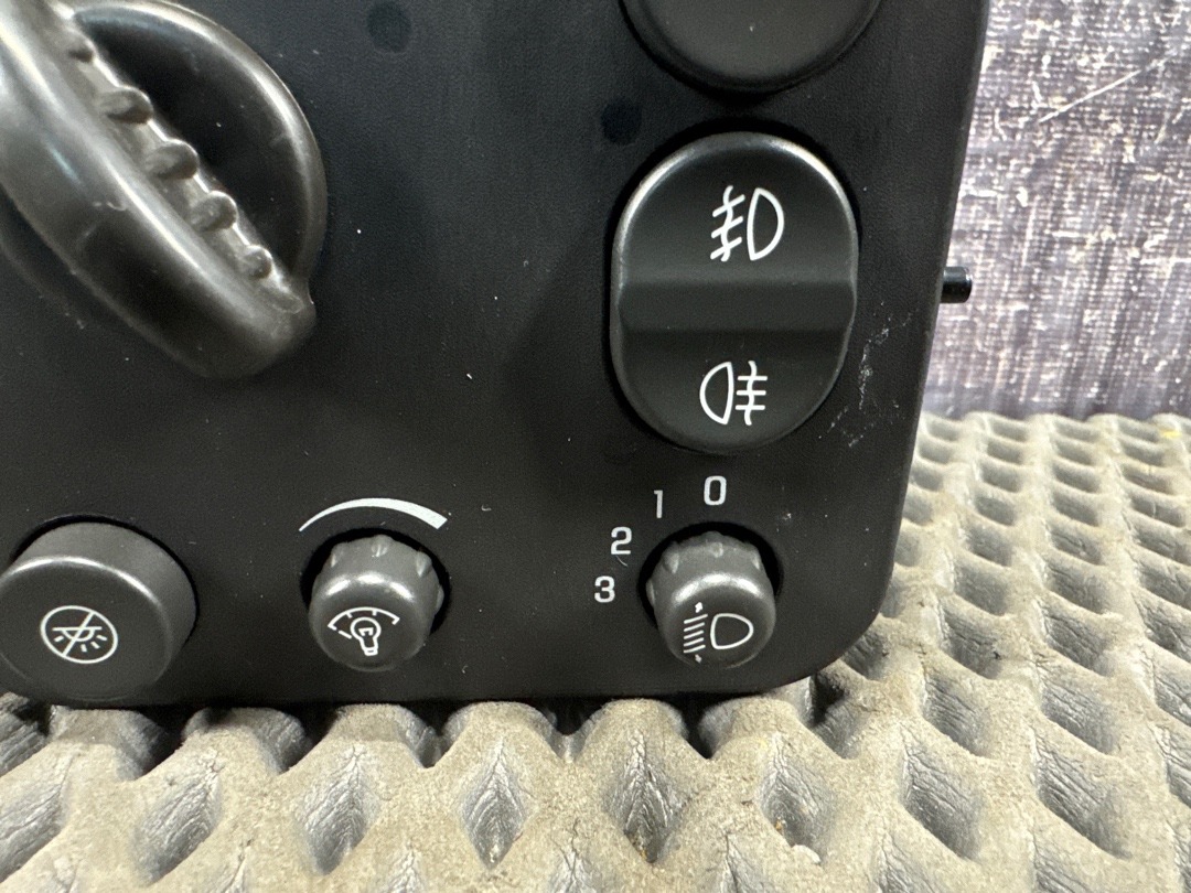 Переключатель света, 4610 рублей, Красноярск