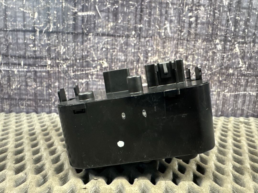 Переключатель света, 4610 рублей, Красноярск