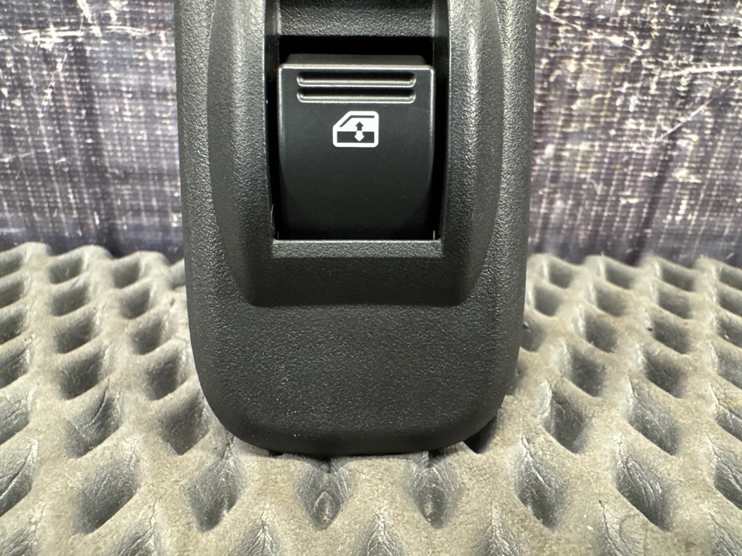 Кнопка стеклоподъемника, 580 рублей, Красноярск