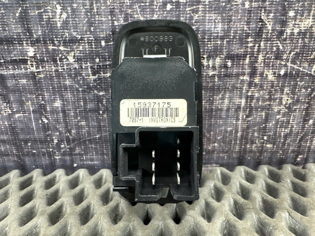 Кнопка стеклоподъемника, 680 рублей, Красноярск