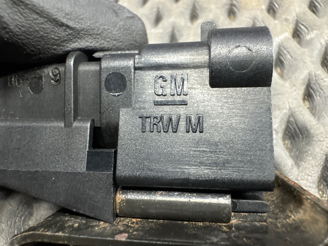 Концевик капота, 740 рублей, Красноярск