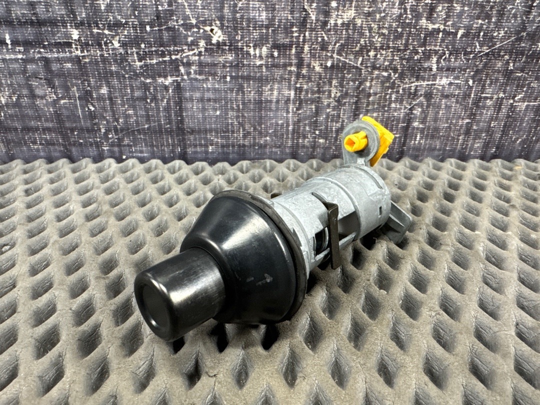 Кнопка открывания багажника, 3340 рублей, Красноярск