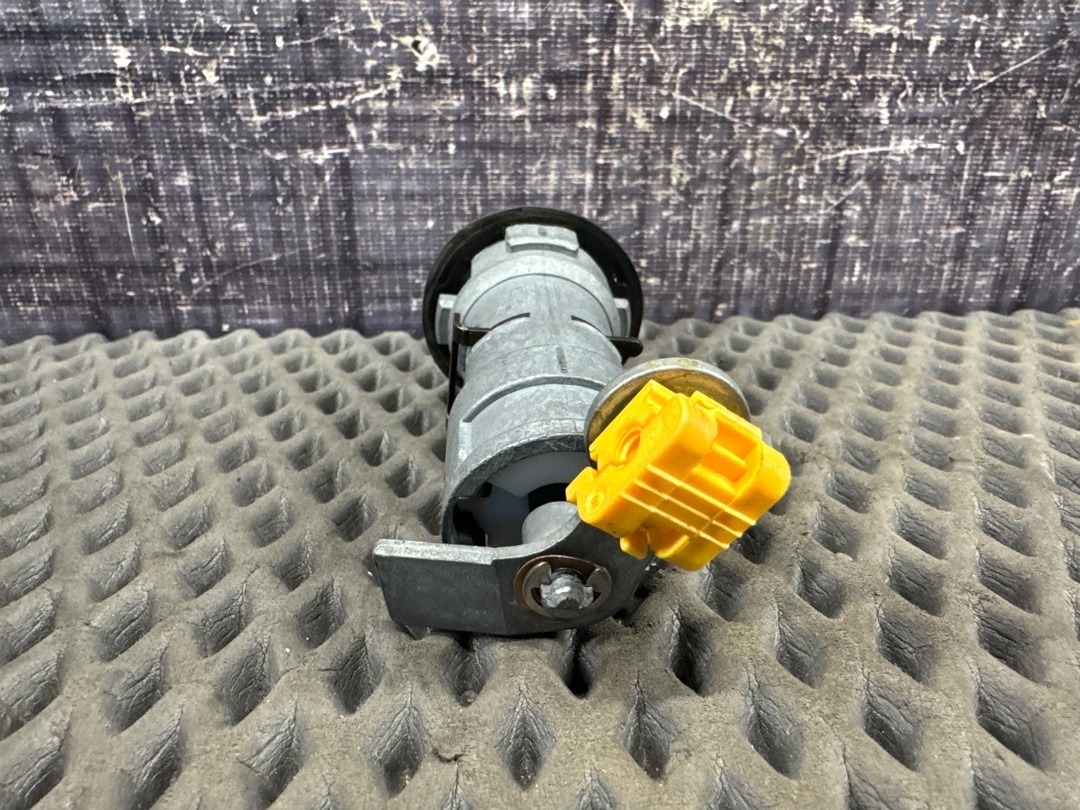 Кнопка открывания багажника, 3340 рублей, Красноярск