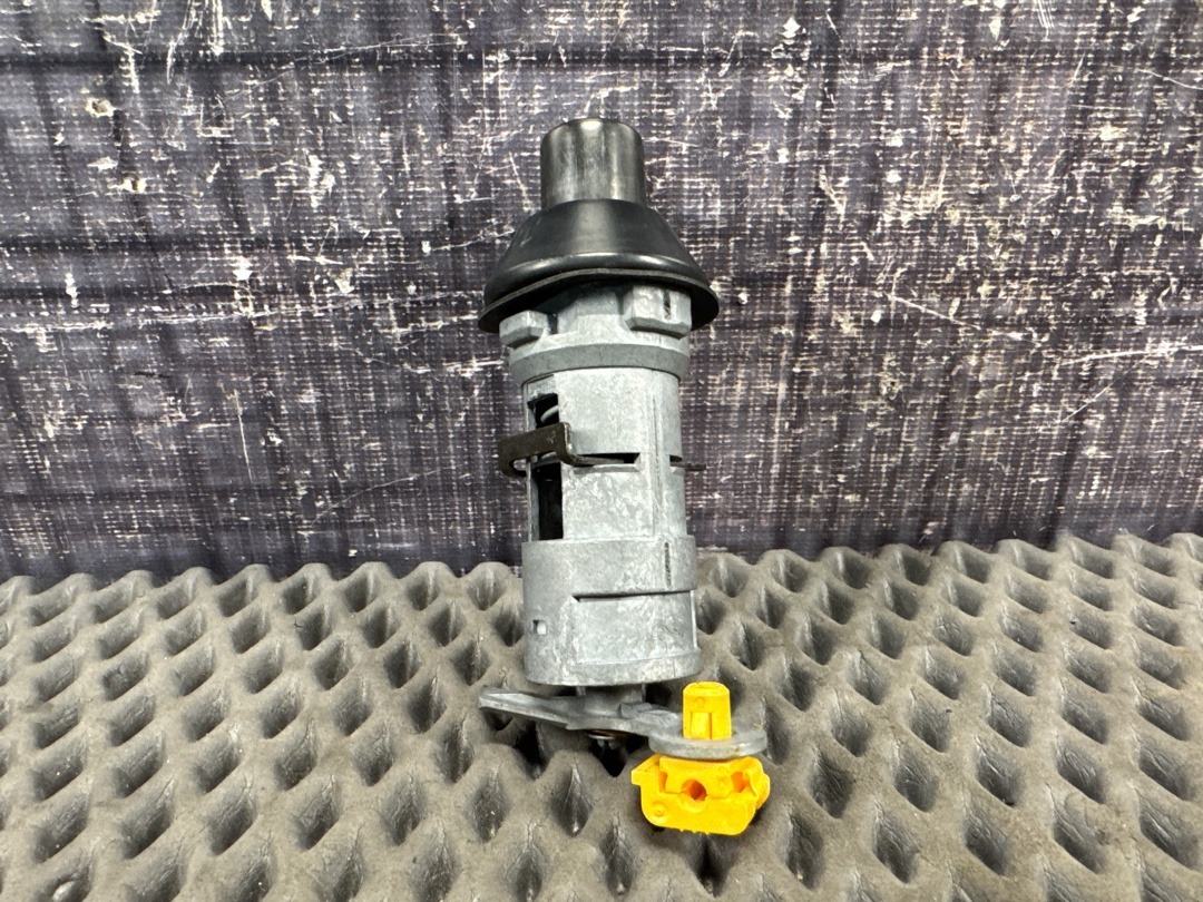 Кнопка открывания багажника, 3340 рублей, Красноярск