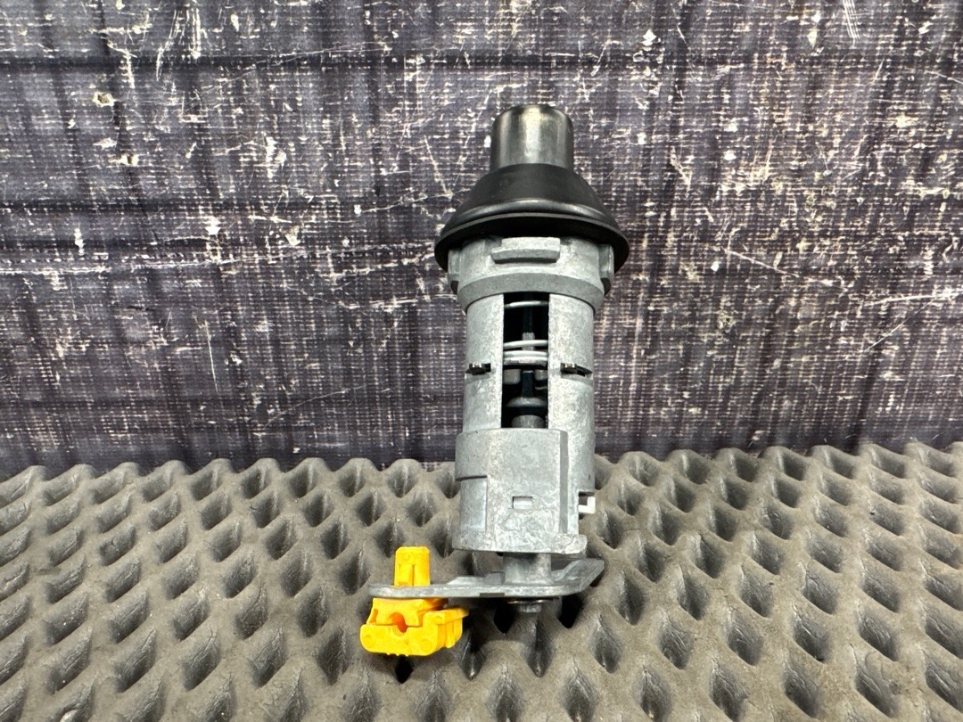 Кнопка открывания багажника, 3340 рублей, Красноярск