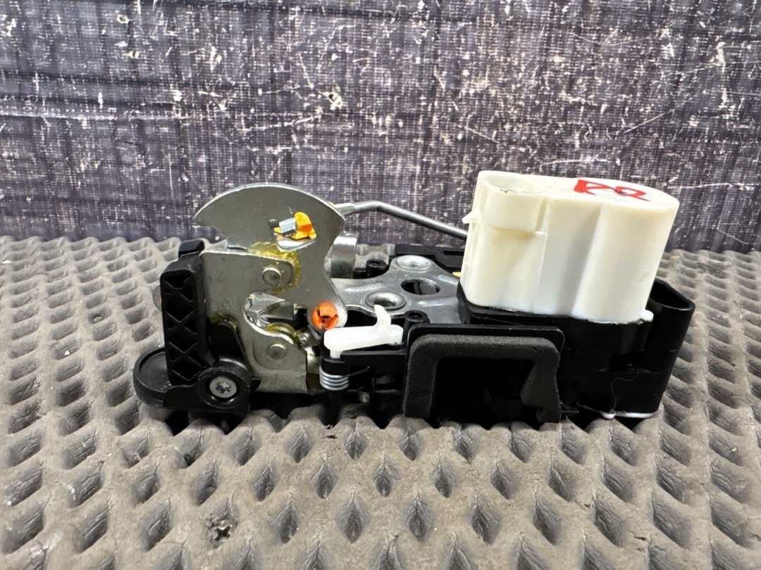 Замок двери, 3040 рублей, Красноярск