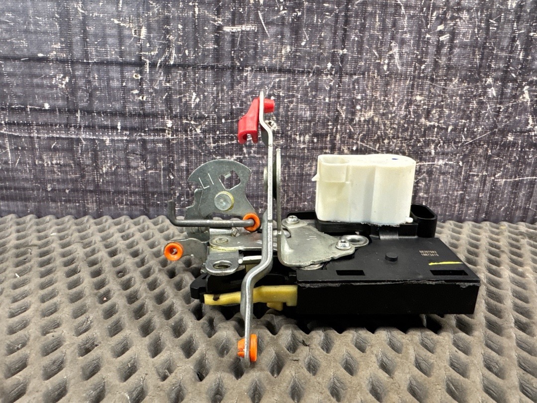 Замок багажника, 7670 рублей, Красноярск