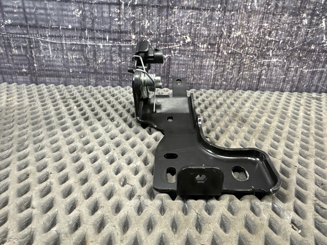 Замок багажника, 1420 рублей, Красноярск