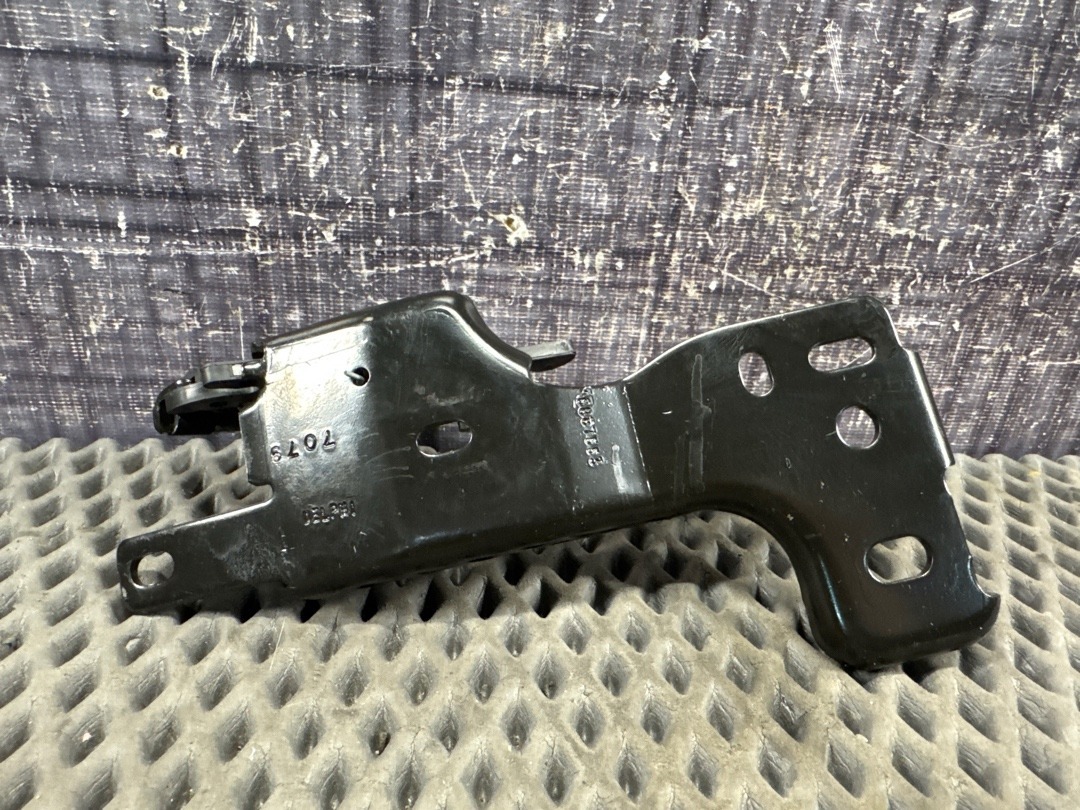 Замок багажника, 1420 рублей, Красноярск