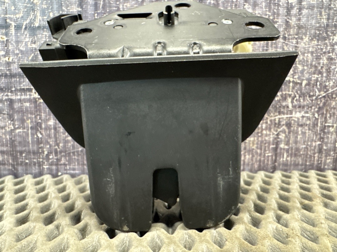 Замок крышки багажника, 3720 рублей, Красноярск