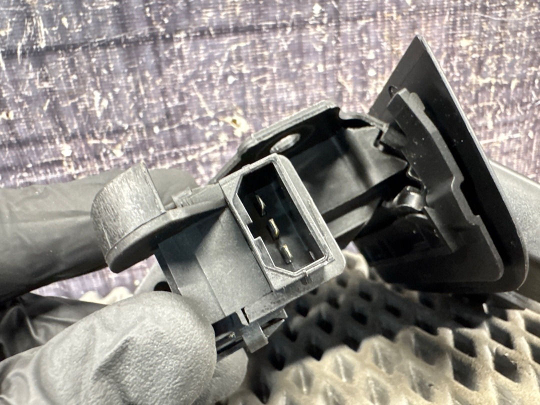 Замок крышки багажника, 3720 рублей, Красноярск