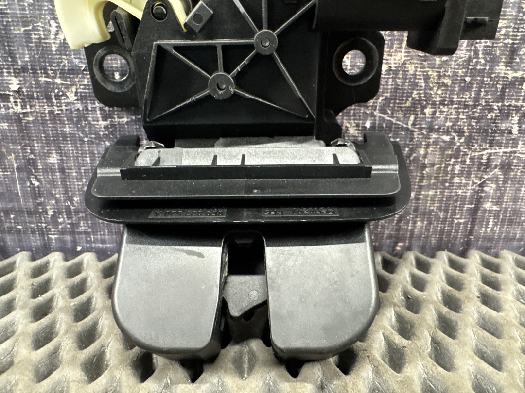 Замок крышки багажника, 3720 рублей, Красноярск