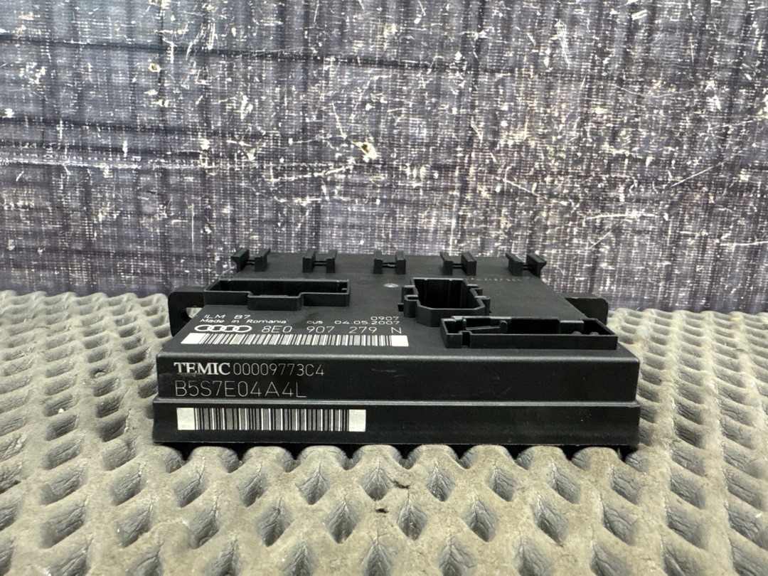 Блок управления бортовой сети, 2730 рублей, Красноярск