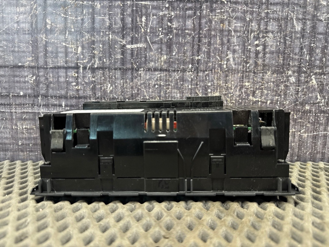 Блок управления климат-контролем, 7850 рублей, Красноярск