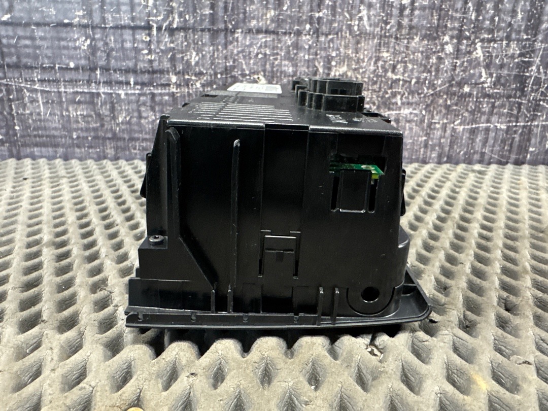 Блок управления климат-контролем, 7850 рублей, Красноярск