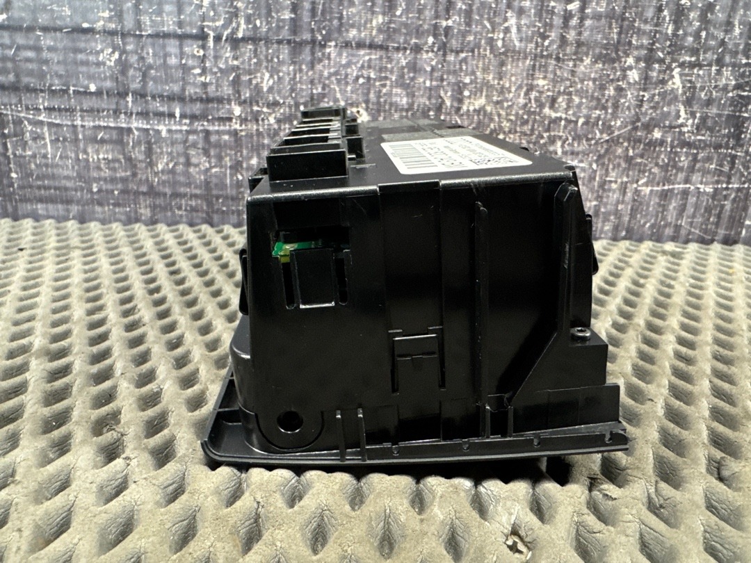 Блок управления климат-контролем, 7850 рублей, Красноярск